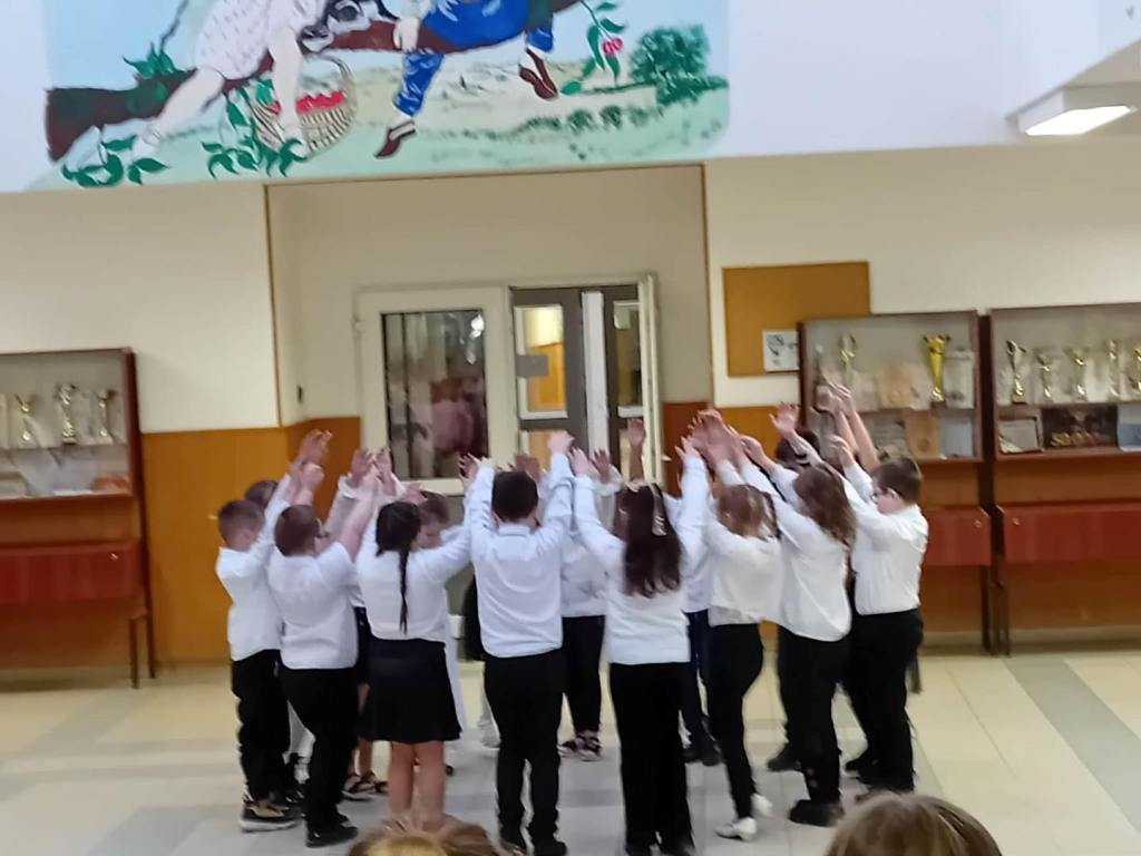 Mándok - Első adventi gyertyagyújtás (2025)